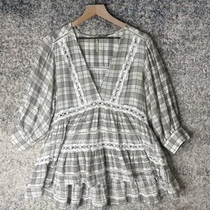 Free People Tunic Top Womens XS Gray Plaid Lace Trim Boho Peasant Tiered‎ V Neck